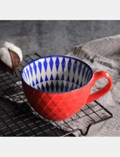 Daphne's Diary Handgeschilderde Grote keramische koffiemok (rood met blauw patroon)