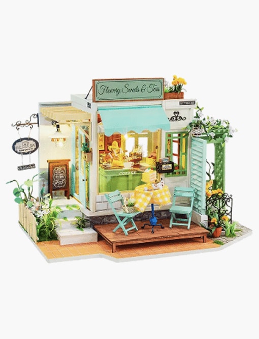 Daphne's Diary DIY miniature house Flowery Sweets & Teas1