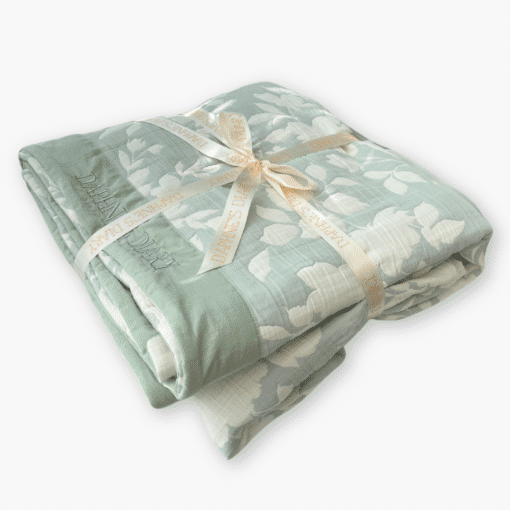Daphne's Diary all-seasons blanket - Image 2