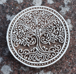 Alternative view of Stamp wood large round 10cm Md03 ornament